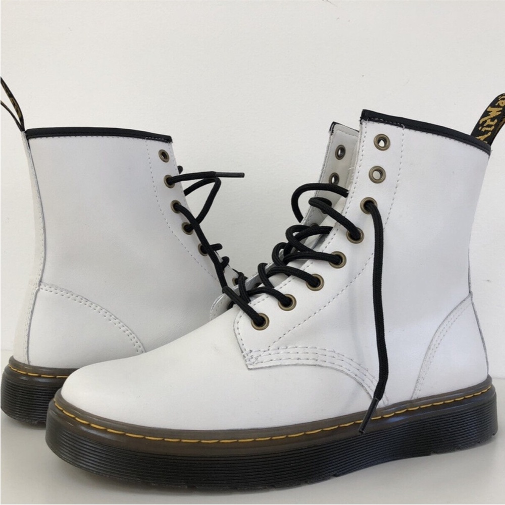 Dr. Martens Zavala